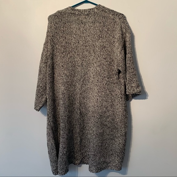 Grey long sweater with pockets - Picture 2 of 6